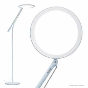 Lampe blanche sur pied Cricut